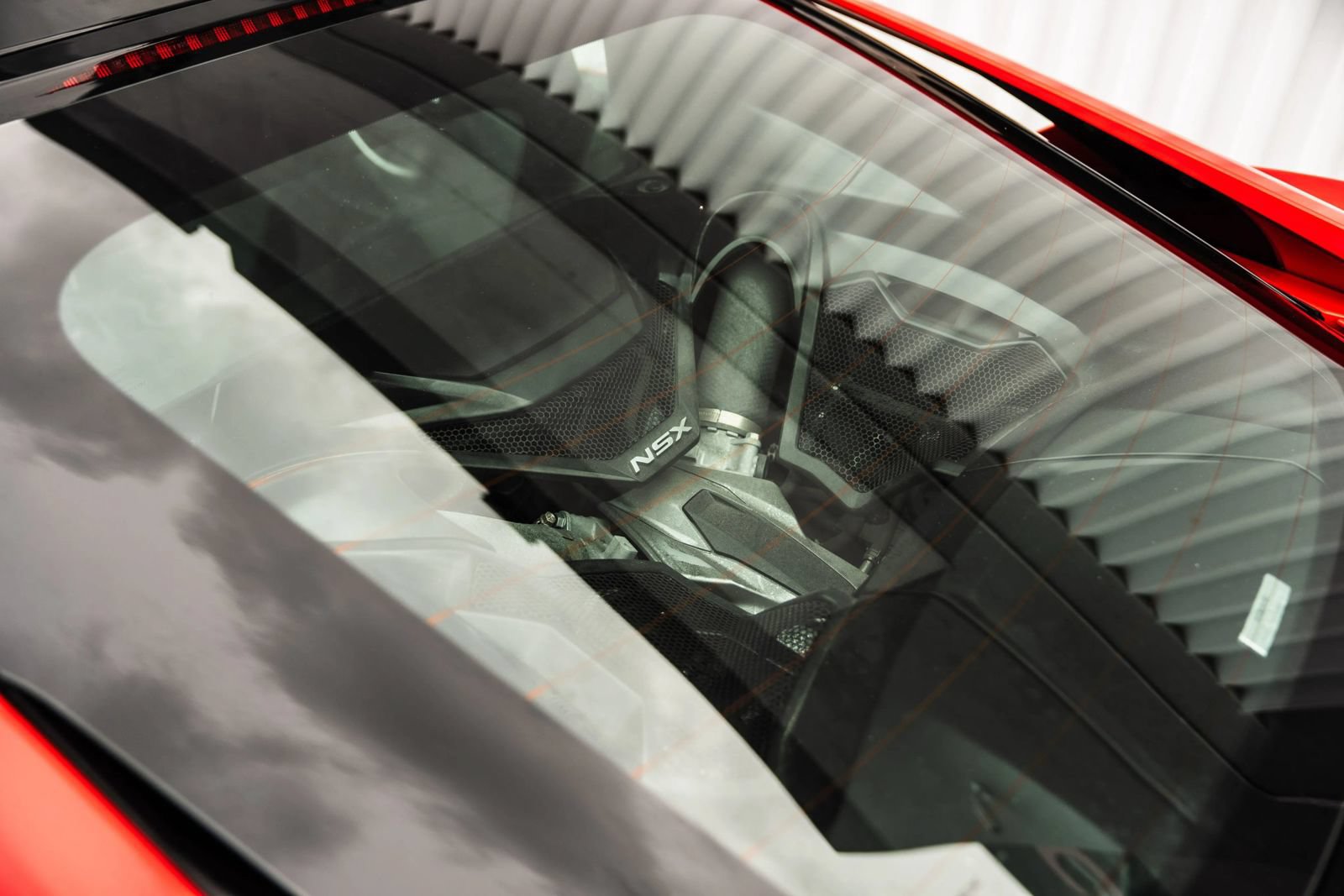Used 2017 Acura NSX AWD/4WD image 18