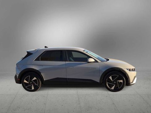 New 2026 Hyundai Ioniq 5 SEL image 9