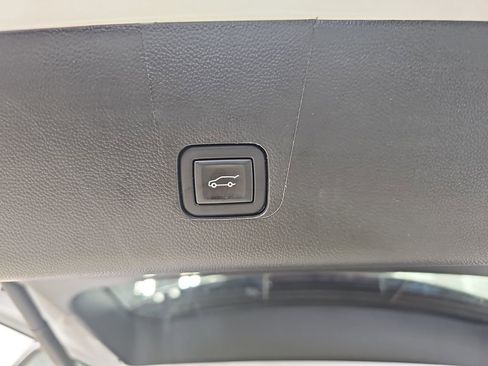 Certified 2023 Chevrolet Traverse High Country AWD/4WD image 18