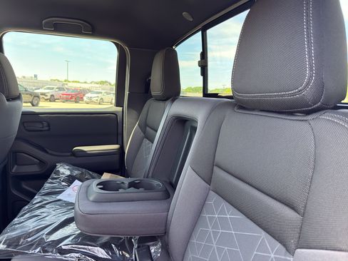 New 2026 Nissan Frontier SV AWD/4WD image 34