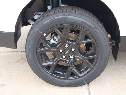 New 2026 Ford Maverick Lariat w/ Black Appearance Package AWD/4WD image 19