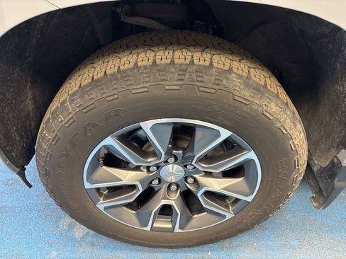 Certified 2024 Chevrolet Silverado 1500 LT AWD/4WD image 14