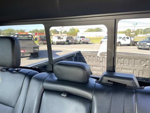 Used 2022 Ford F250 Lariat w/ Lariat Ultimate Package AWD/4WD image 11