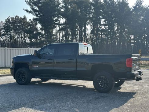 Used 2018 Chevrolet Silverado 2500 LTZ w/ Duramax Plus Package image 5