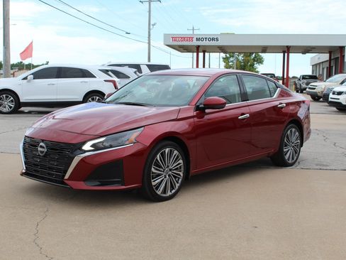 Used 2023 Nissan Altima 2.5 SL AWD/4WD image 11