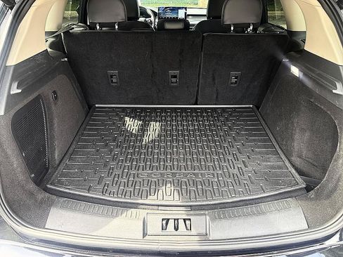 Used 2023 Lincoln Corsair FWD image 21
