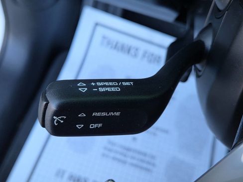 Used 2017 Porsche Macan AWD/4WD image 37