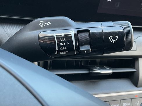 Used 2025 Kia K4 LXS image 26