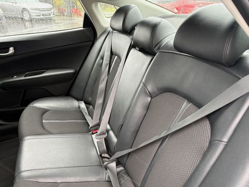 Used 2018 Kia Optima S w/ Panoramic Sunroof Package image 18