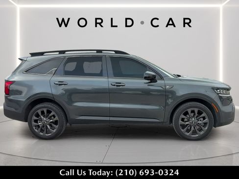 Used 2021 Kia Sorento SX Prestige AWD/4WD image 2