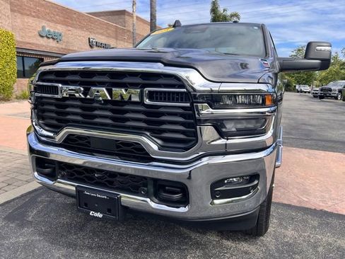 Used 2025 RAM 2500 Big Horn AWD/4WD image 5