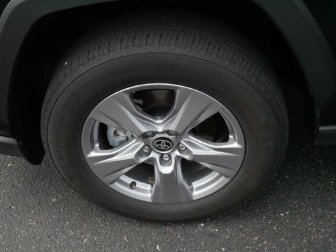 Certified 2025 Toyota RAV4 XLE AWD/4WD image 15