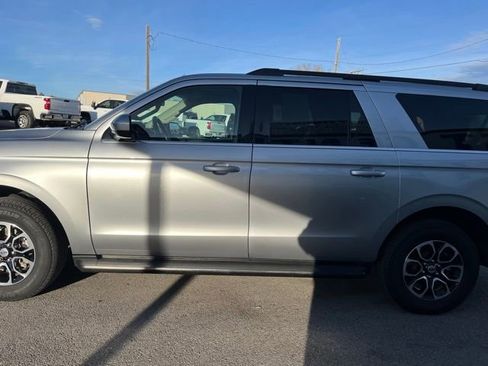 Used 2023 Ford Expedition Max XLT AWD/4WD image 7