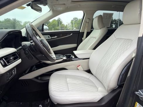Used 2022 Lincoln Nautilus Black Label w/ Cargo Utility Package AWD/4WD image 27
