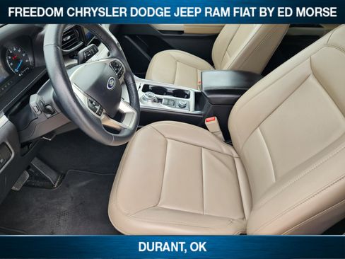 Used 2024 Ford Explorer XLT w/ Equipment Group 202A AWD/4WD image 9