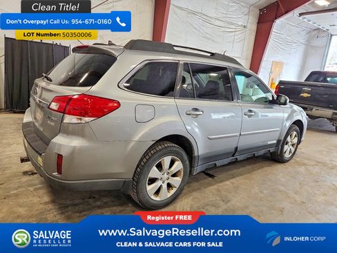 Used 2011 Subaru Outback 2.5i Limited AWD/4WD image 4