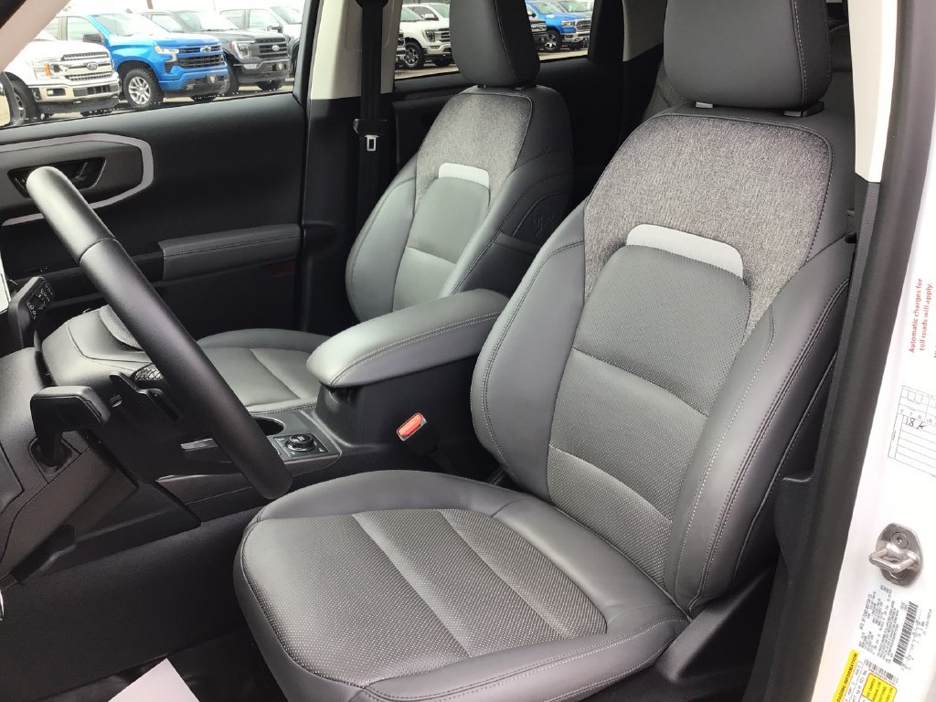 Used 2025 Ford Bronco Sport Badlands AWD/4WD image 10