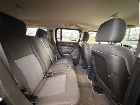 Used 2010 HUMMER H3 AWD/4WD image 23