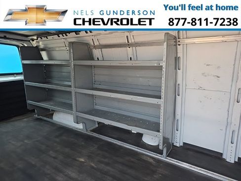Used 2017 GMC Savana 3500 Extended RWD image 9