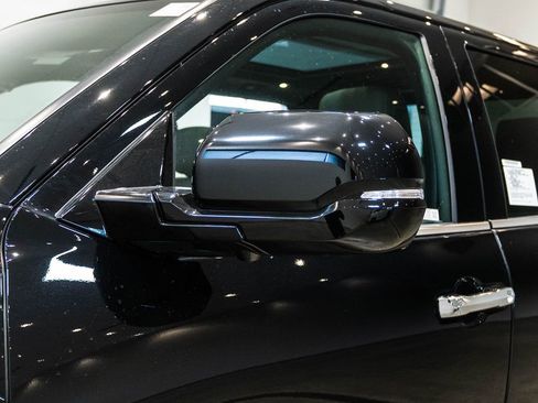 New 2026 Toyota Tundra Limited AWD/4WD image 12