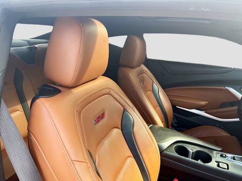 Used 2018 Chevrolet Camaro SS RWD image 29