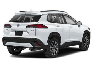 Used 2022 Toyota Corolla Cross XLE w/ Convenience Package video 2