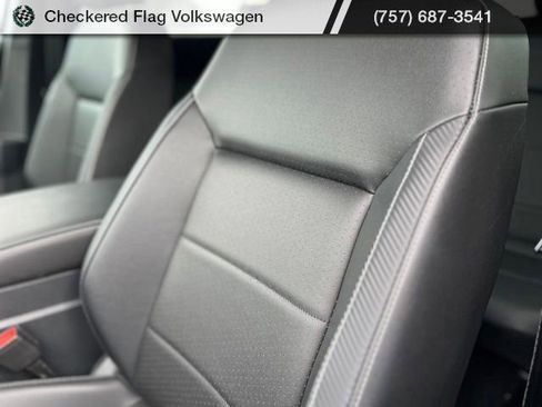 Used 2023 Volkswagen Atlas Cross Sport SE AWD/4WD image 21