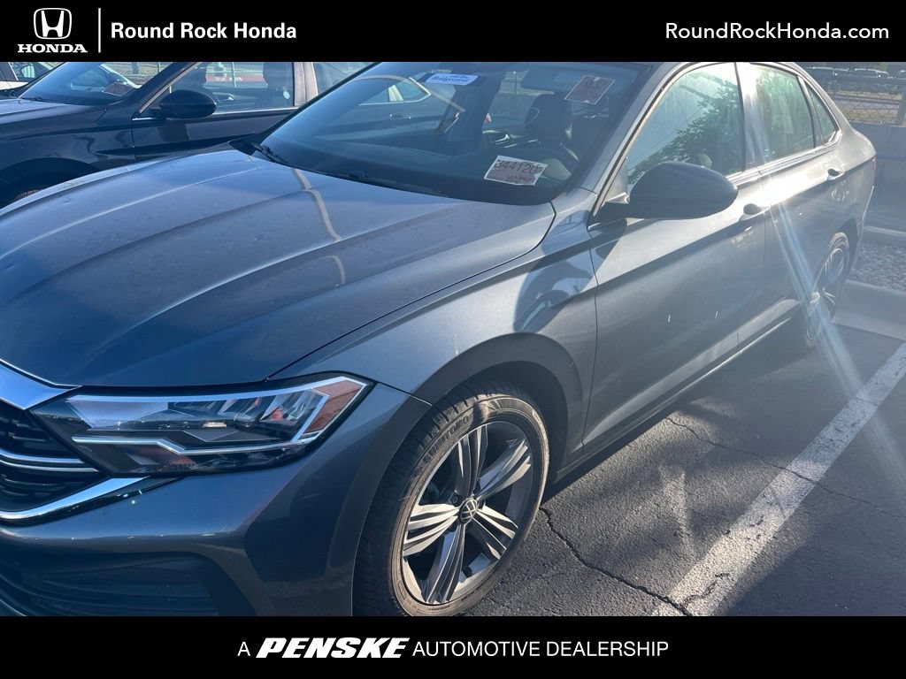Used 2024 Volkswagen Jetta SE FWD image 1