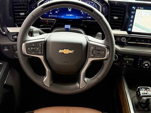 New 2026 Chevrolet Silverado 1500 High Country w/ Technology Package AWD/4WD image 15