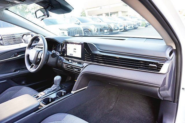 Used 2026 Toyota Camry LE FWD image 17