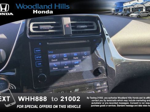 Used 2017 Toyota Prius Two w/ Carpet Mat Package FWD image 15