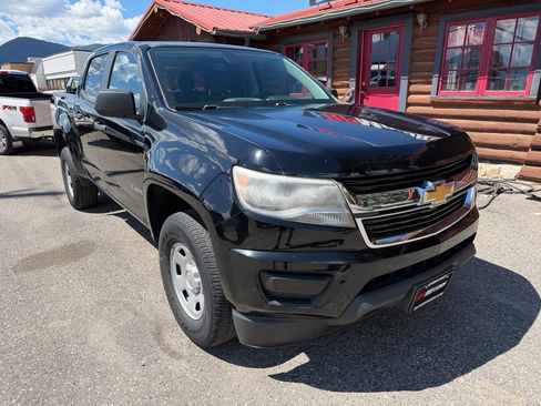 Used 2016 Chevrolet Colorado W/T w/ WT Convenience Package AWD/4WD image 2