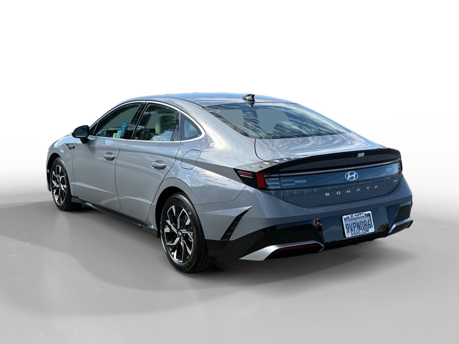 Certified 2025 Hyundai Sonata SEL AWD/4WD image 3