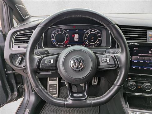 Used 2018 Volkswagen Golf 4-Door image 11