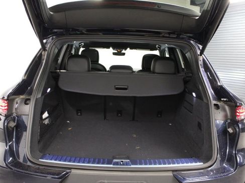 Certified 2024 Porsche Cayenne AWD/4WD image 26