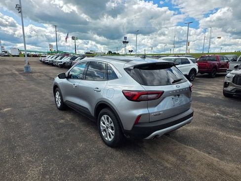 Used 2023 Ford Escape Active w/ Tech Pack #2 AWD/4WD image 5