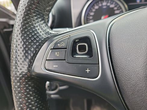 Used 2018 Mercedes-Benz E 400 4MATIC Sedan image 22