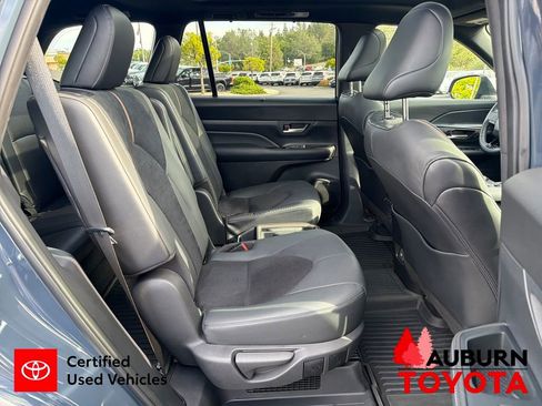 Used 2024 Toyota Grand Highlander AWD Hybrid image 21