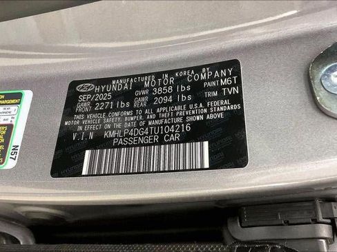 New 2026 Hyundai Elantra Limited image 39