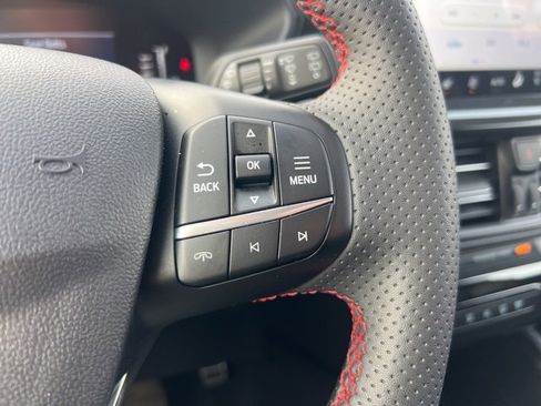 Certified 2023 Ford Escape ST-Line w/ Tech Pack #1 image 10