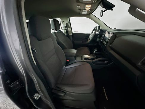 Used 2022 Nissan Frontier S w/ Technology Package image 29