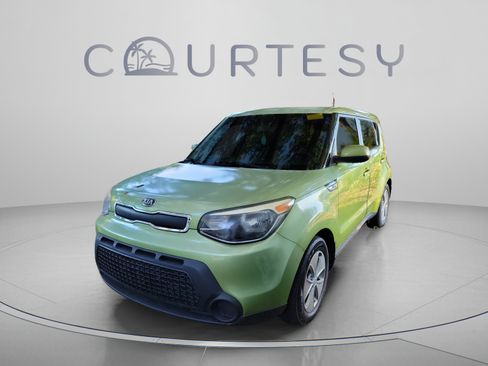 Used 2015 Kia Soul FWD image 2