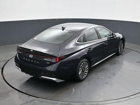 Certified 2025 Hyundai Sonata SEL image 17