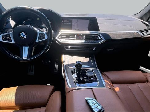 Used 2022 BMW X5 sDrive40i w/ M Sport Package RWD image 15