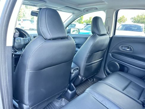 Used 2022 Honda HR-V EX-L image 14