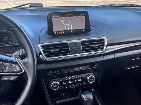 Used 2018 MAZDA MAZDA3 Grand Touring w/ Premium Equipment Package image 8