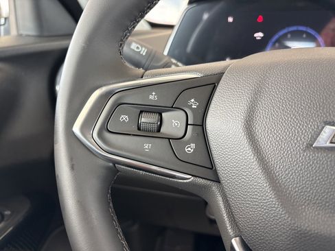 New 2026 Chevrolet Trax LT w/ Driver Confidence Package FWD image 25