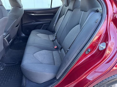 Used 2022 Toyota Camry LE image 12