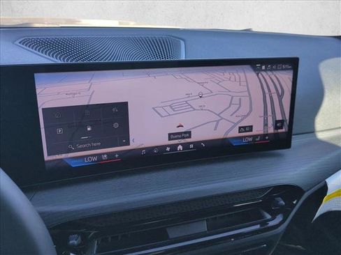 Used 2026 BMW 330i Sedan w/ Premium Package RWD image 13