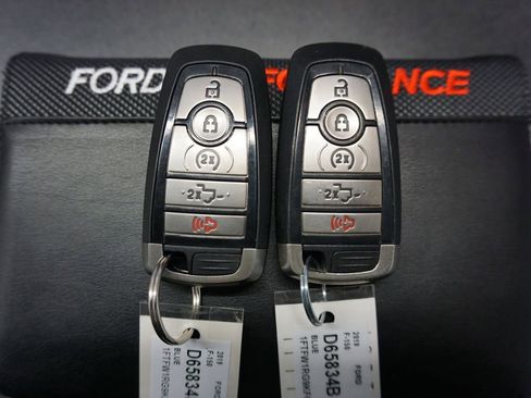 Used 2019 Ford F150 Raptor w/ Equipment Group 802A Luxury image 20